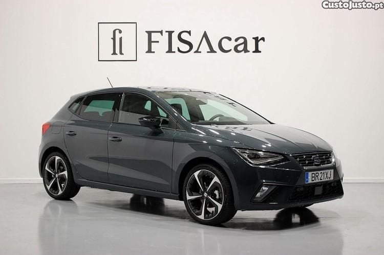 Azul Usado 2025 Seat Ibiza FR | € 20.900 (Preço justo) - Imagem 1/1