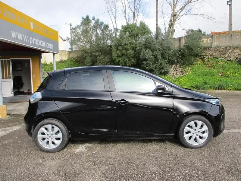 Usado Renault Zoe Life 67 kW (92 HP) 2015 Preto Citadino