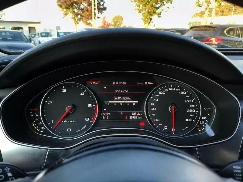 Usado Audi A6 Allroad 245 HP (180 kW) 2013 Preto Carrinha