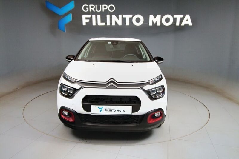 Branco Usado 2022 Citroën C3 PureTech Citadino | € 12.140 (Bom preço) - Imagem 1/4