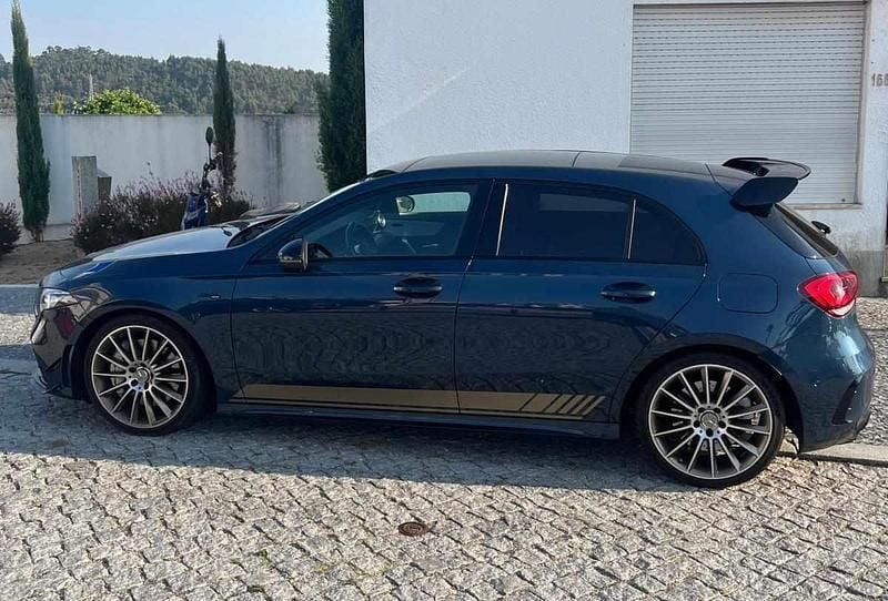 Usado Mercedes A35 AMG AMG 306 HP (225 kW) 2019 Azul