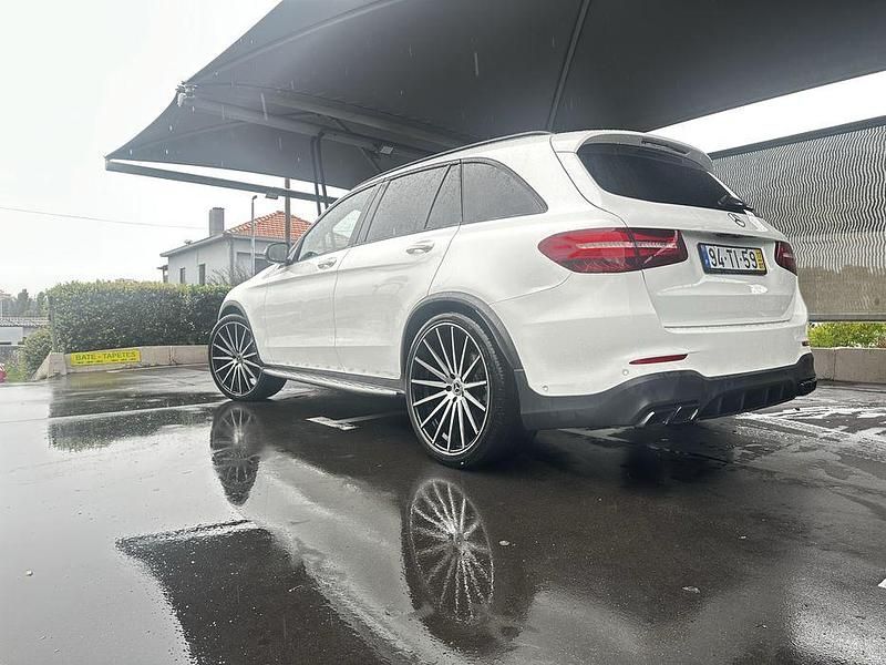 Usado 2017 Mercedes GLC250 AMG line Sedan | € 29.990 - Imagem 1/4