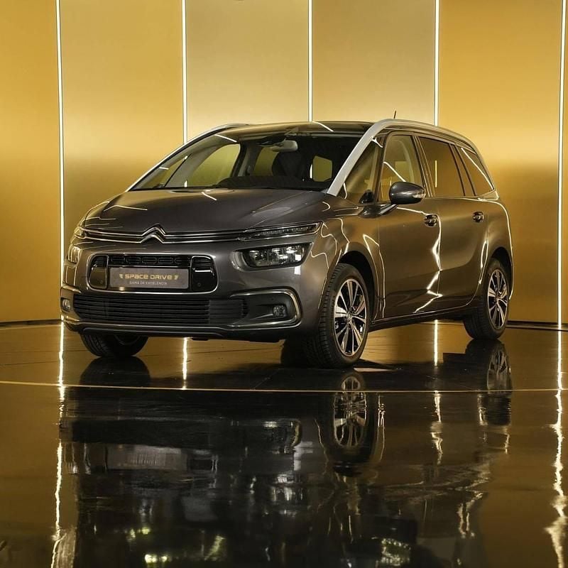 Cinzento Usado 2019 Citroën C4 | € 18.400 (Caro) - Imagem 1/4