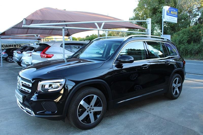 Usado Mercedes GLB180 Progressive 136 HP (100 kW) 2022 Preto SUV