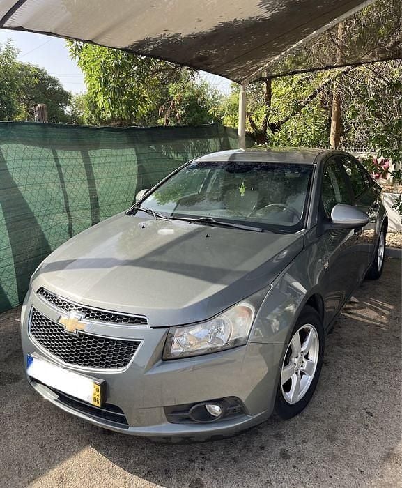 Usado 2010 Chevrolet Cruze LS Sedan | € 6.500 (Preço elevado) - Imagem 1/4