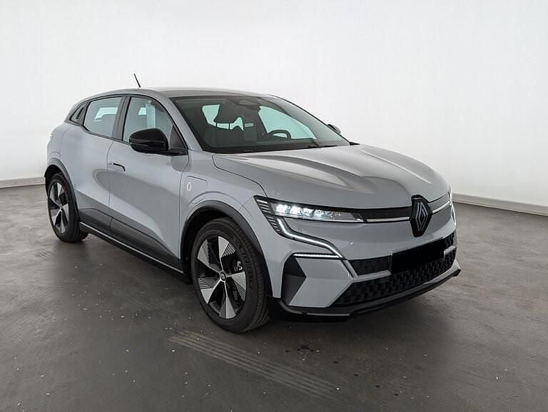 Cinzento Usado 2023 Renault Mégane | € 25.490 (Super Preço) - Imagem 1/4