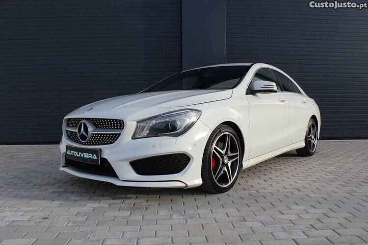 Branco Usado 2014 Mercedes CLA220 AMG line Sedan | € 23.900 (Preço justo) - Imagem 1/1