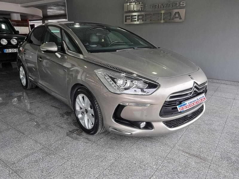 Outra Usado 2014 Citroën DS5 Citadino | € 10.500 (Preço justo) - Imagem 1/4