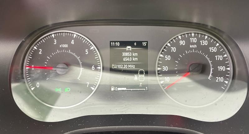 Usado Dacia Jogger Essentiel 101 HP (74 kW) 2024 Cinza Monovolume