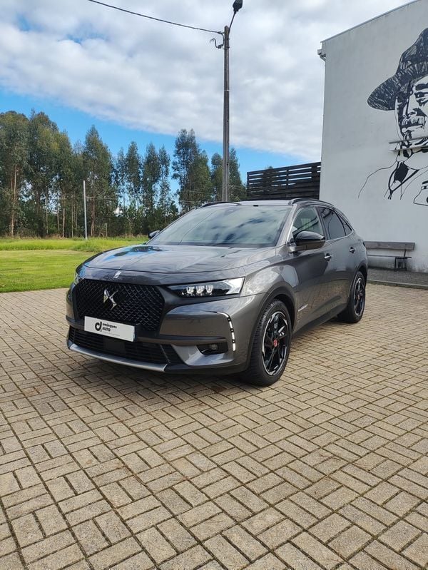 Cinzento Usado 2021 DS Automobiles DS7 Crossback Performance SUV | € 30.000 (Preço justo) - Imagem 1/4