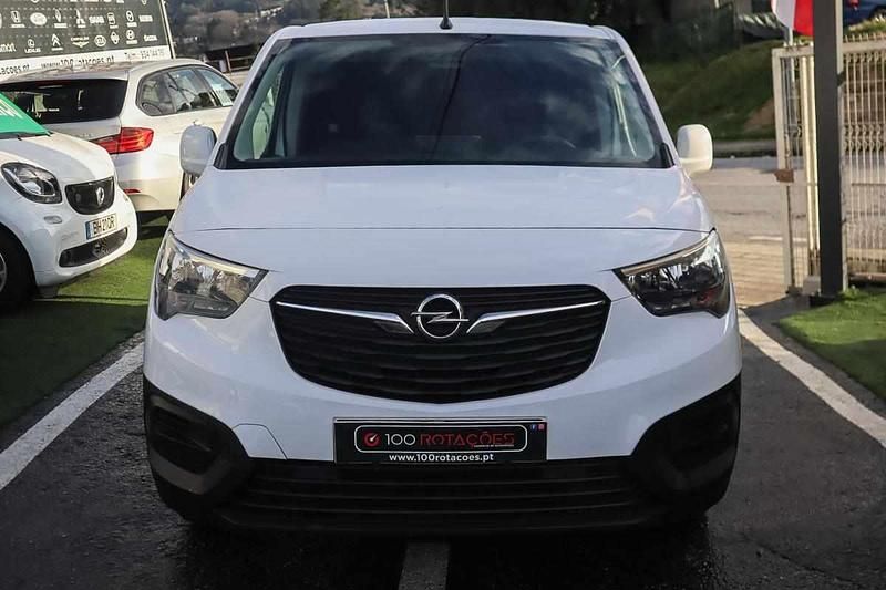 Usado Opel Combo 131 HP (96 kW) 2020 Branco Monovolume