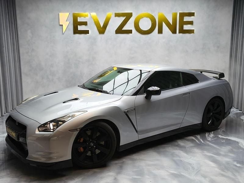 Usado Nissan GT-R GT 600 HP (441 kW) 2009 Cinzento Coupé
