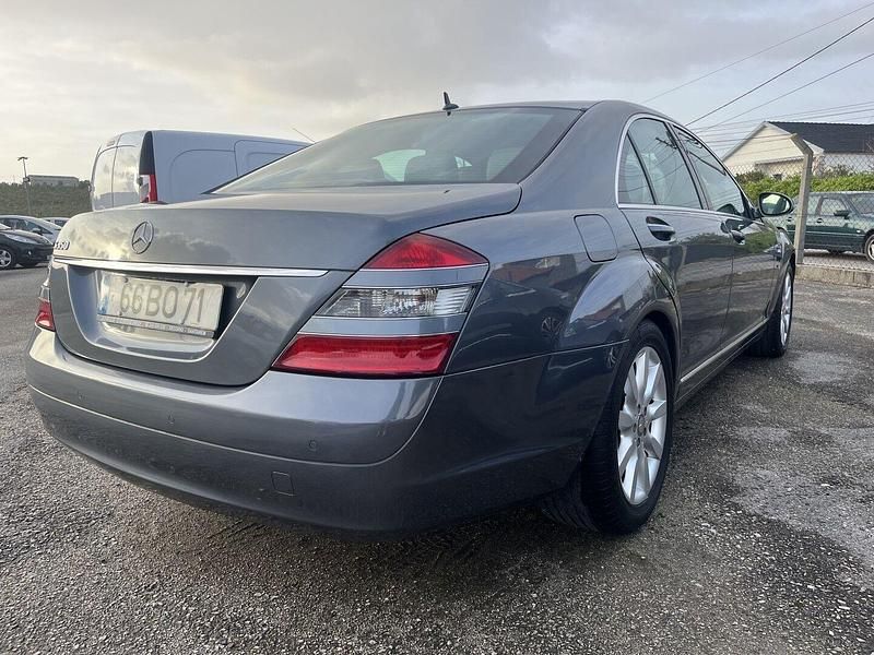 Usado Mercedes S350 272 HP (200 kW) 2006 Cinza Sedan