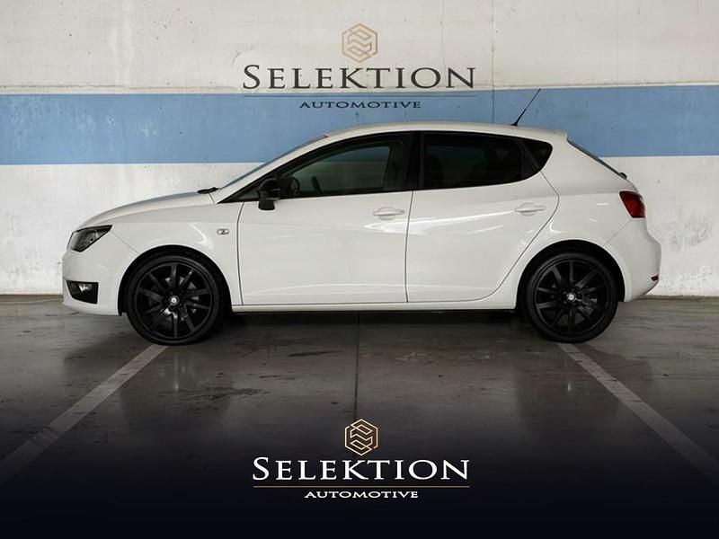 Usado Seat Ibiza 105 HP (77 kW) 2016 Branco