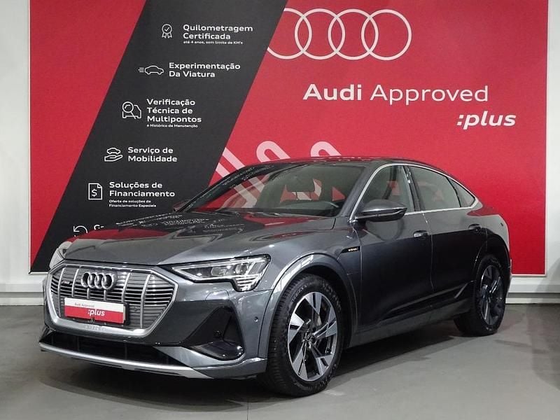 Cinzento escuro metalizado Usado 2023 Audi e-tron Sportback S-Line SUV | € 45.990 - Imagem 1/4