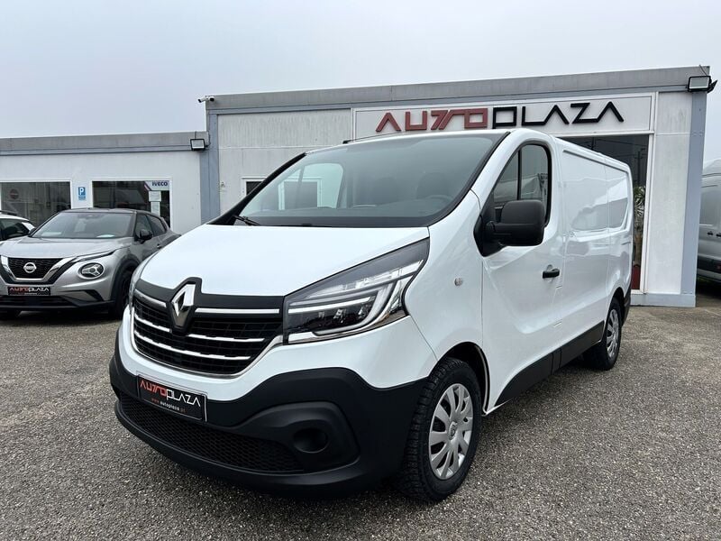 Usado Renault Trafic 170 HP (125 kW) 2020 Branco Monovolume