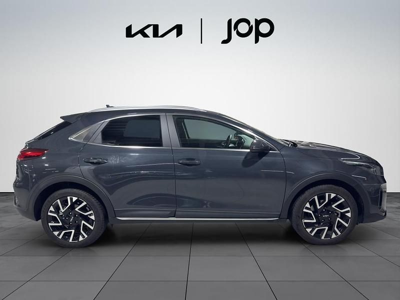 Usado Kia XCeed 140 HP (102 kW) 2025 Preto SUV
