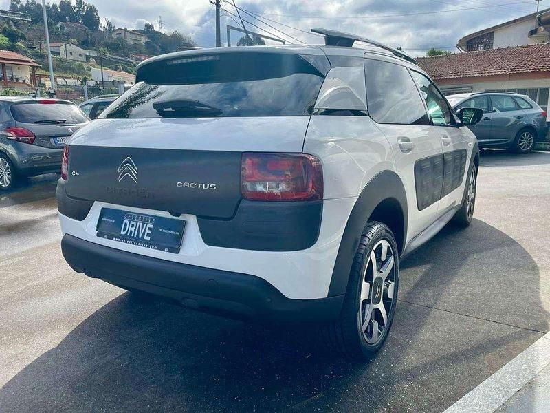 Usado Citroën C4 Cactus 82 HP (60 kW) 2014 Branco Citadino