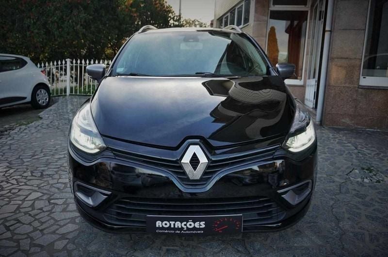 Usado Renault Clio GrandTour 90 HP (66 kW) 2016 Preto Carrinha