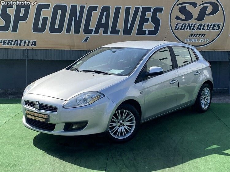 Cinza Usado 2008 Fiat Bravo Citadino | € 2.250 - Imagem 1/1