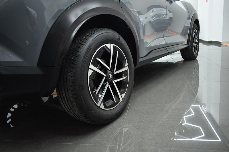 Usado Nissan Juke N-Connecta 114 HP (83 kW) 2025 Cinza SUV