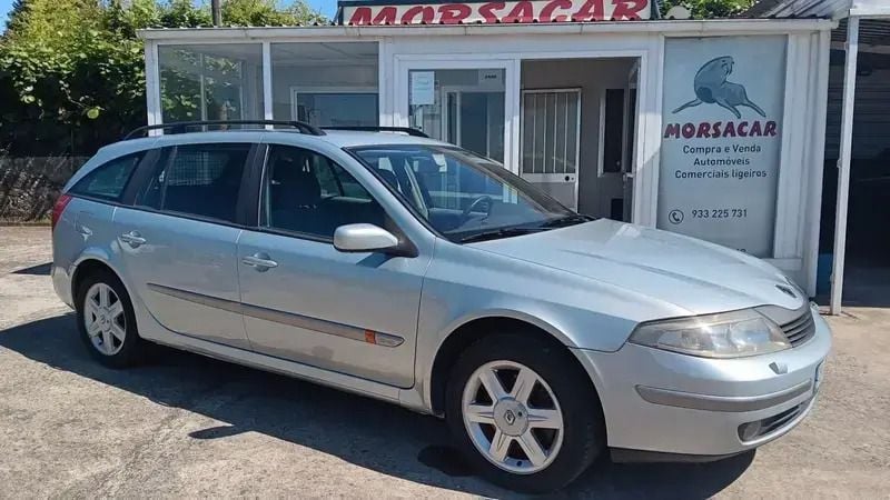 Cinza prata Usado 2001 Renault Laguna II Carrinha | € 2.500 (Preço justo) - Imagem 1/4