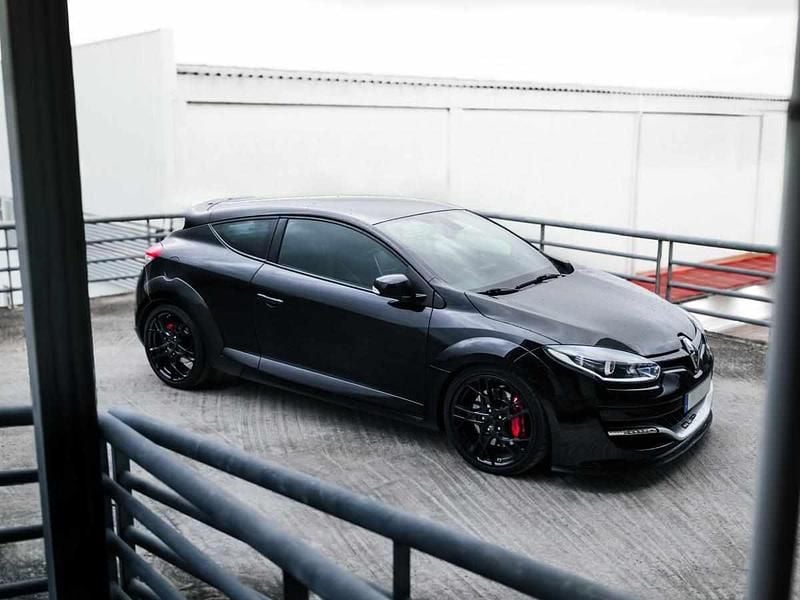Usado Renault Mégane Coupé R.S. 265 HP (194 kW) 2014 Preto Coupé