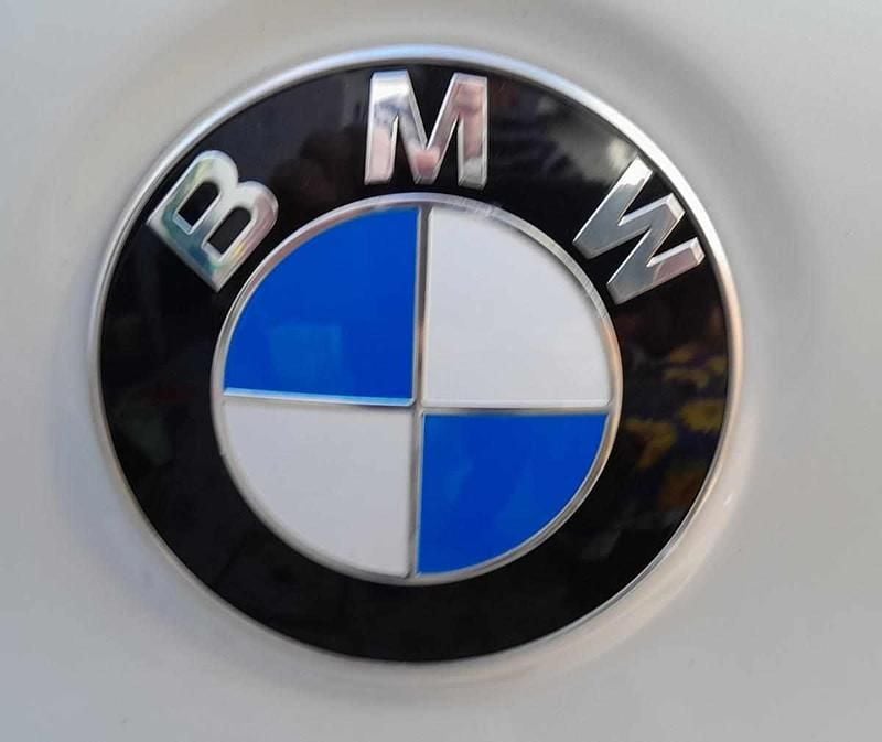 Branco Usado 2020 BMW X1 Sport Line SUV | € 24.900 - Imagem 1/4