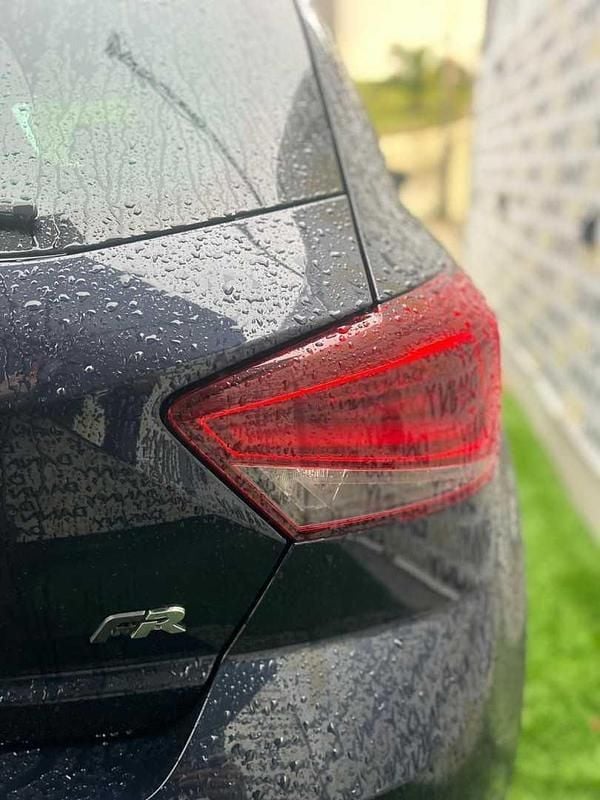 Usado Seat Ibiza 110 HP (80 kW) 2025 Azul Citadino