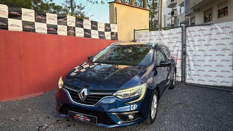 Azul escuro Usado 2019 Renault Mégane GrandTour LIMITED Carrinha | € 12.900 (Preço justo) - Imagem 1/4