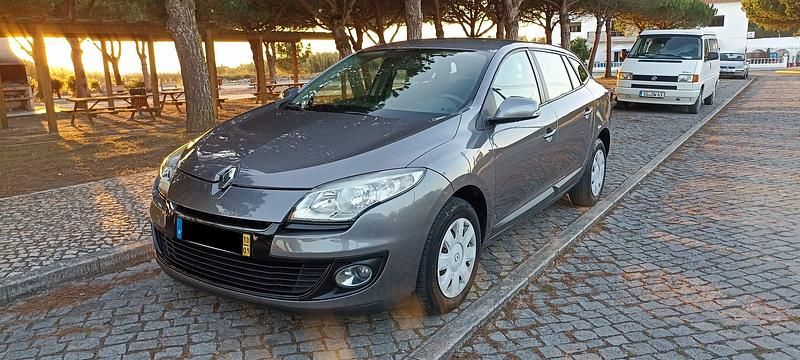 Cinza Usado 2013 Renault Mégane GrandTour Carrinha | € 4.950 (Super Preço) - Imagem 1/4
