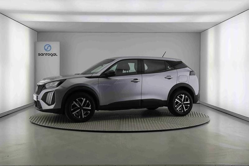 Usado Peugeot 2008 Style 102 HP (75 kW) 2025 Cinzento SUV
