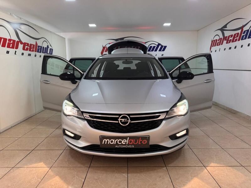 Usado Opel Astra Sport 105 HP (77 kW) 2019 Cinzento Carrinha