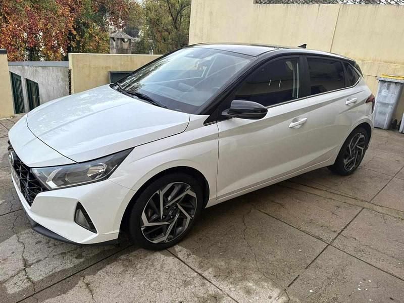 Branco Usado 2021 Hyundai i20 Citadino | € 14.500 (Preço justo) - Imagem 1/4