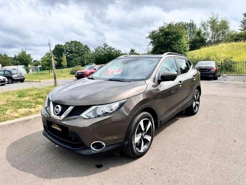 Castanho Usado 2017 Nissan Qashqai Acenta SUV | € 15.800 (Preço justo) - Imagem 1/4