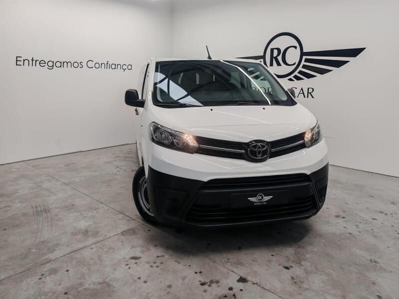 Branco Usado 2022 Toyota Proace Van | € 24.300 (Bom preço) - Imagem 1/4