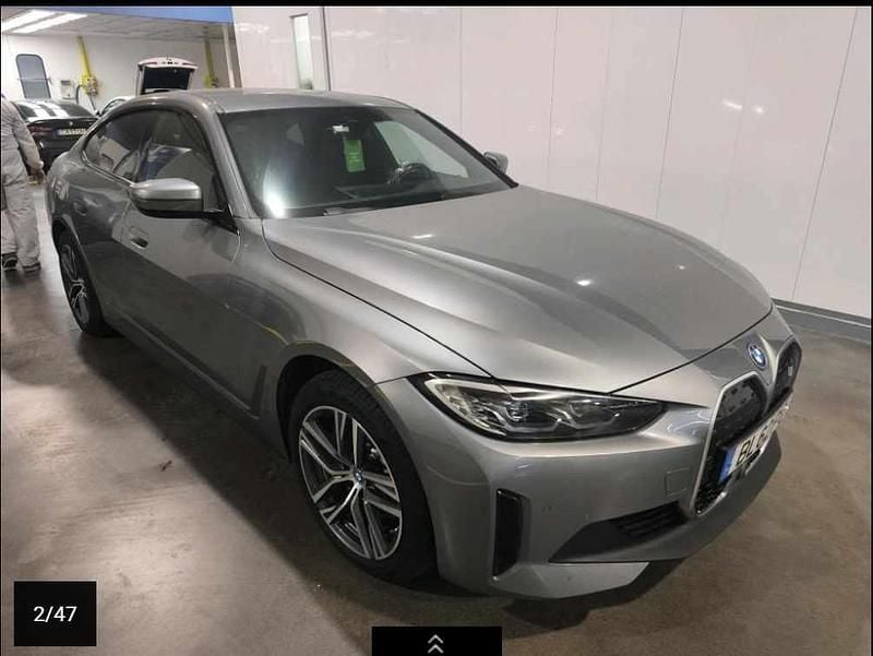 Usado BMW i4 210 kW (286 HP) 2024 Cinzento Sedan