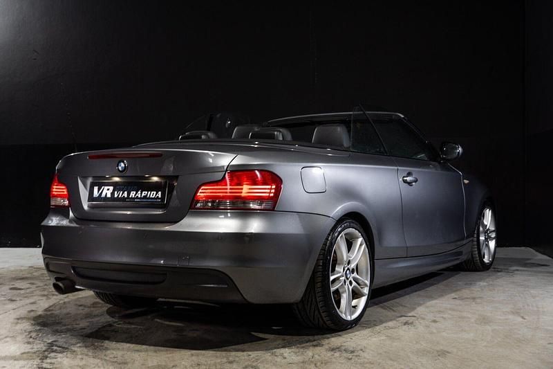 Usado BMW 118 Cabriolet Comfort Edition 143 HP (105 kW) 2012 Cinza Cabrios