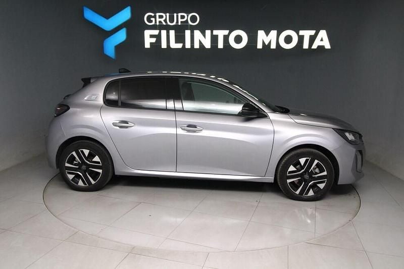 Usado Peugeot e-208 Allure 114 kW (156 HP) 2024 Cinza Citadino