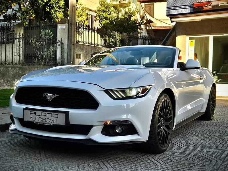 Usado Ford Mustang 317 HP (233 kW) 2015 Branco Cabrios