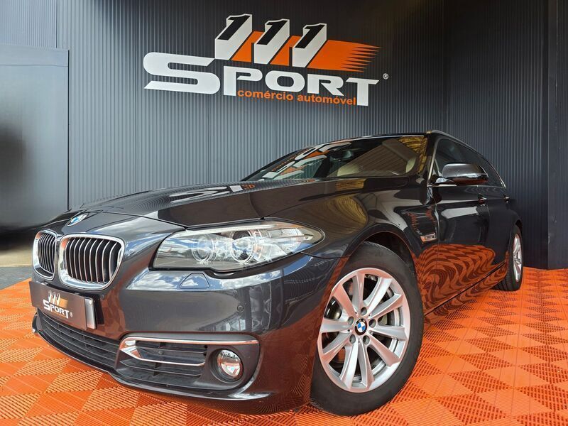 Cinza Usado 2016 BMW 520 Luxury Line Carrinha | € 19.750 (Preço justo) - Imagem 1/4