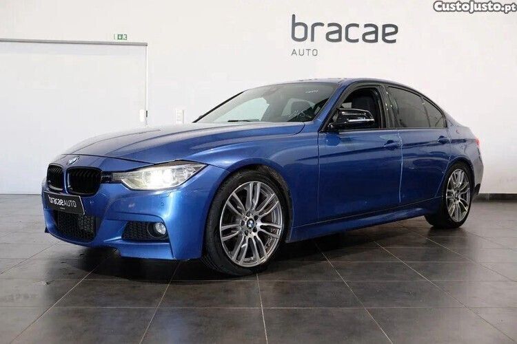 Azul Usado 2012 BMW 328 Sedan | € 21.500 - Imagem 1/1