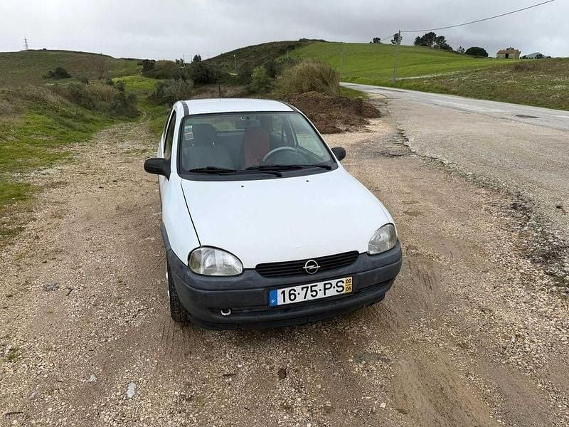 Usado Opel Corsa 2000
