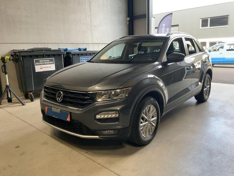 Cinza Usado 2021 VW T-Roc Style SUV | € 20.997 (Preço justo) - Imagem 1/4