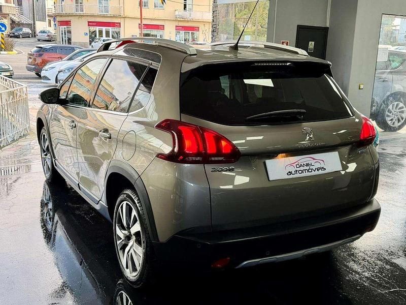 Usado Peugeot 2008 110 HP (80 kW) 2016 Outra SUV