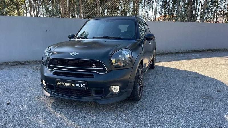 Usado Mini Countryman 218 HP (160 kW) 2015 Preto SUV