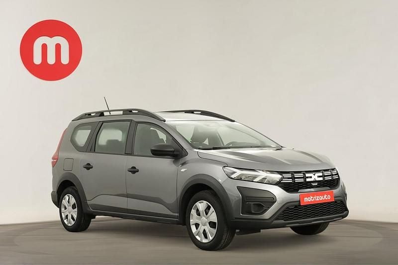Usado Dacia Jogger Essentiel 101 HP (74 kW) 2024 Cinzento Monovolume