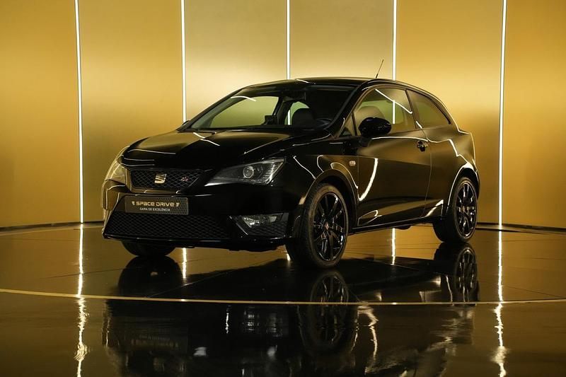 Usado Seat Ibiza 85 HP (62 kW) 2015 Preto