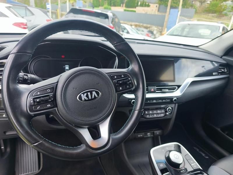 Usado Kia e-Niro 150 kW (204 HP) 2021 Branco SUV