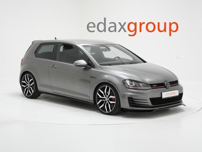 Cinzento Usado 2014 VW Golf VII | € 24.490 (Preço justo) - Imagem 1/4